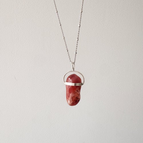 colgante de cuarzo anfíbol con plata